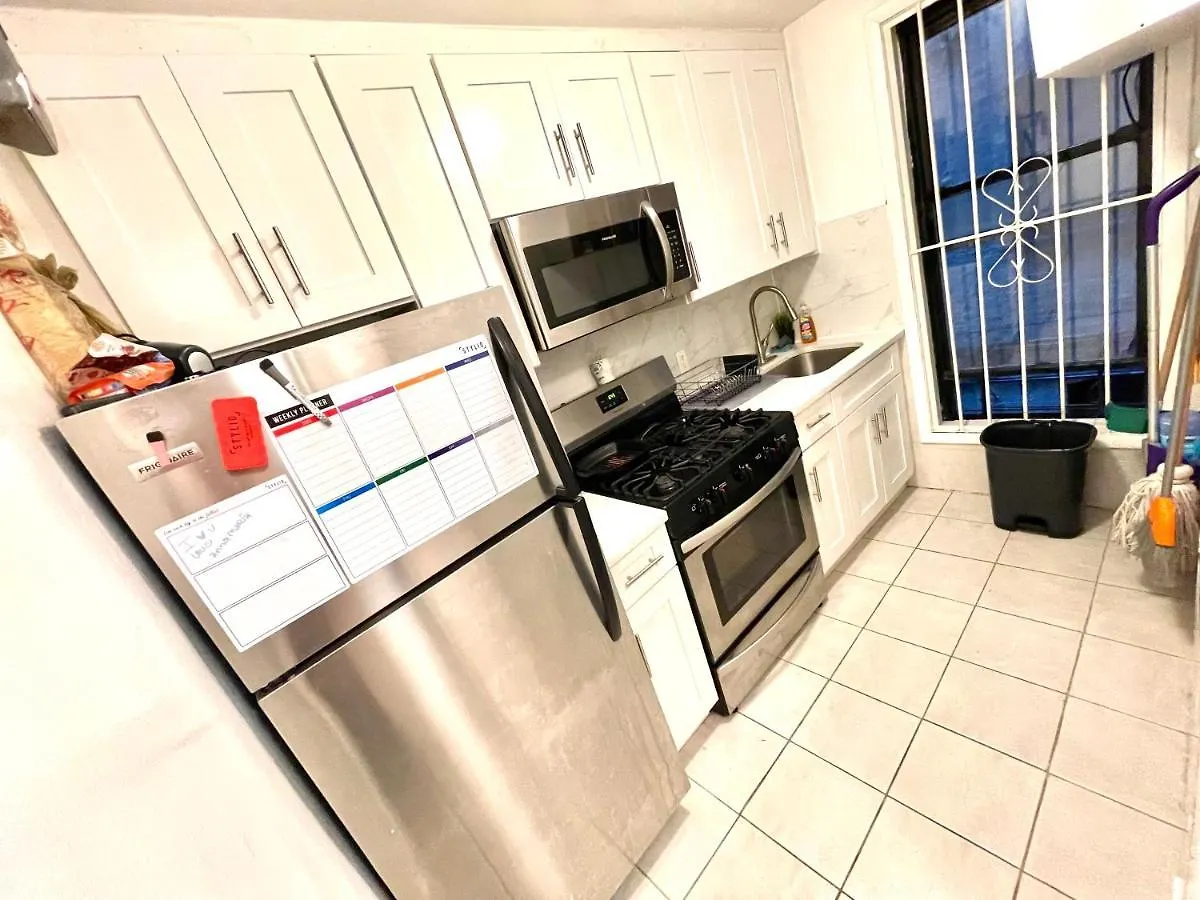 2 Bedrooms Flat 5 Minutes From Times Square New York